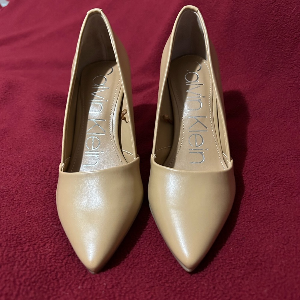 New - Size 5-1/2 Calvin Klein Taupe colored heels